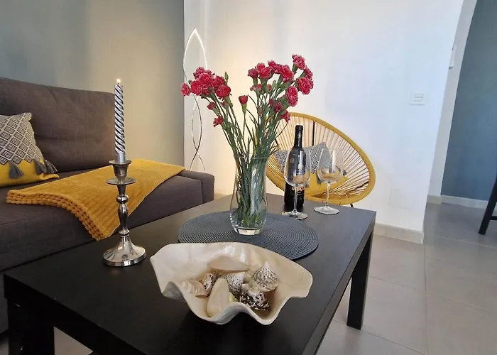 Acapulco Apartment With Pool