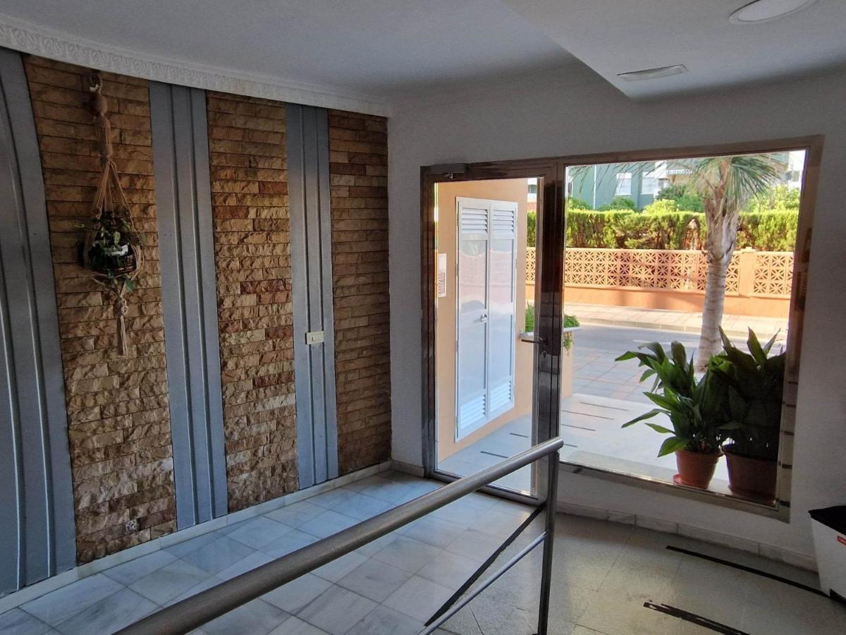 Acapulco With Pool Apartment Fuengirola